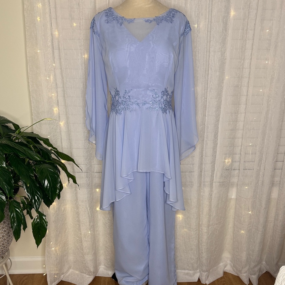 Elegant Lavender Jumpsuit with Delicate Embroidery